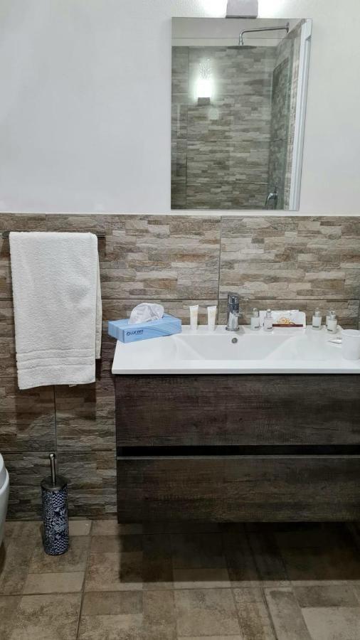 Dependance Oscar Apartment Carrozziere Fonte Ciane ภายนอก รูปภาพ